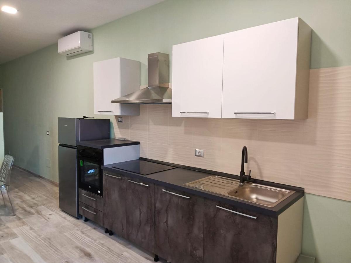 Bilocale Fronte Mare Apartment Giardini Naxos Bagian luar foto