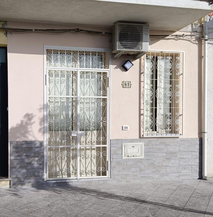 Bilocale Fronte Mare Apartment Giardini Naxos Bagian luar foto