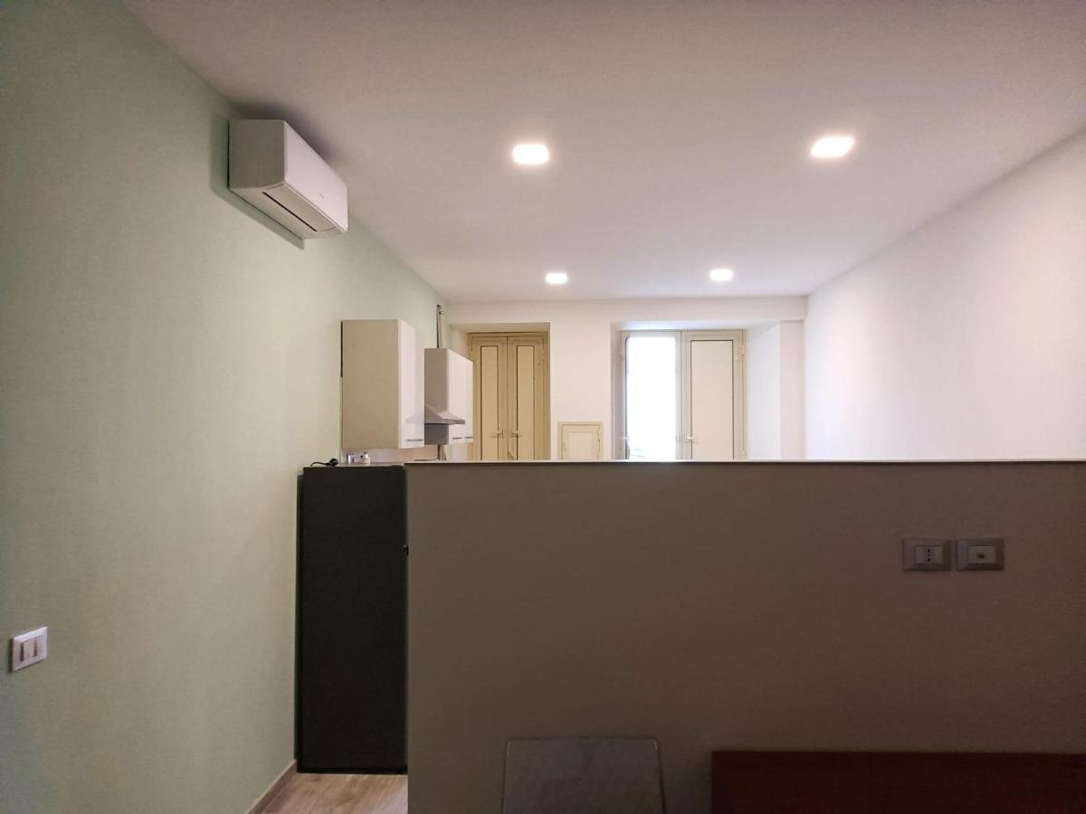 Bilocale Fronte Mare Apartment Giardini Naxos Bagian luar foto